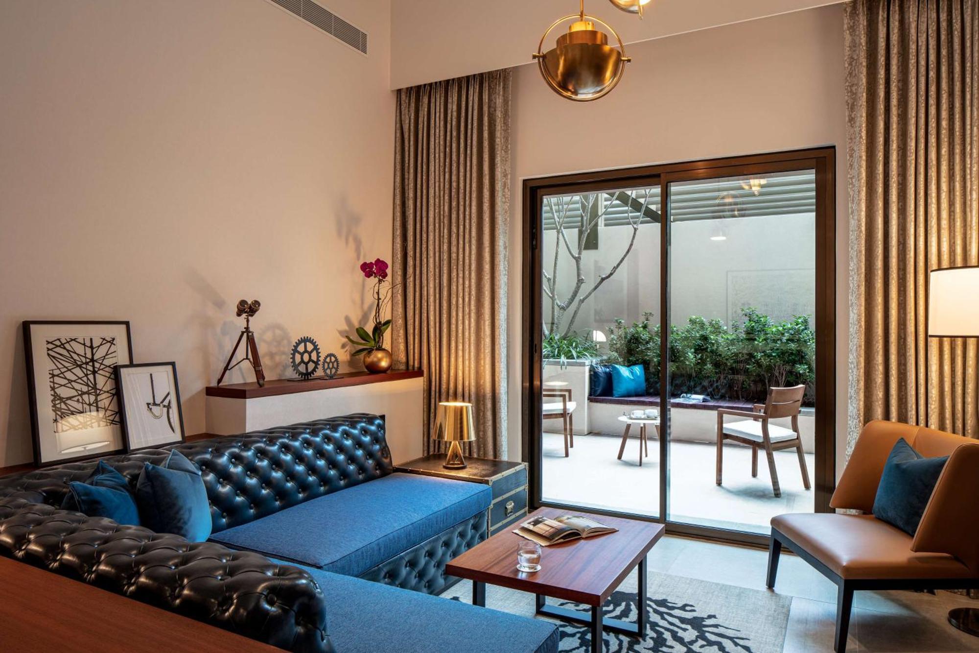 Doubletree By Hilton Dubai M Square Hotel & Residences Экстерьер фото